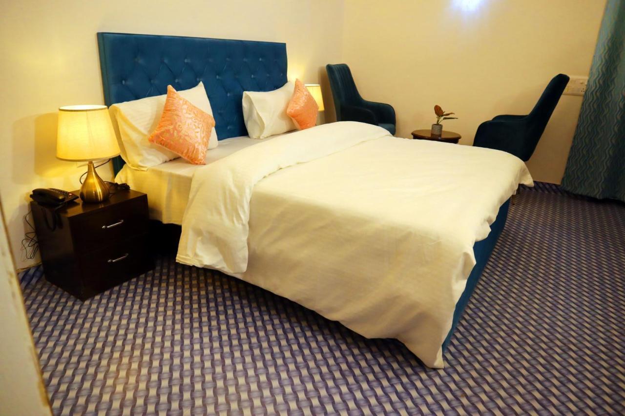Jay Ally - Boutique Hotel New Delhi Exterior foto
