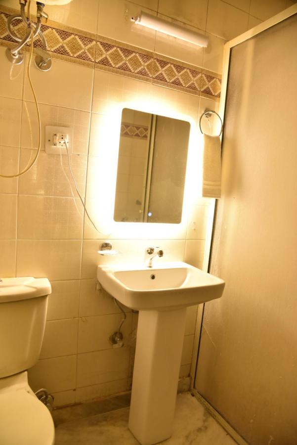 Jay Ally - Boutique Hotel New Delhi Exterior foto
